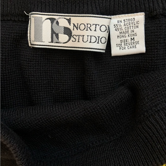 Norton Studio Vintage Black Knit Skirt - Picture 9 of 9